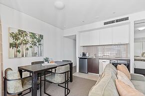 Waterfront Bliss Harbour Lights I Gym City