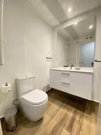 w Stylish 2BR w Sunny Terrace in Chueca