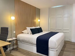 w Stylish 2BR w Sunny Terrace in Chueca