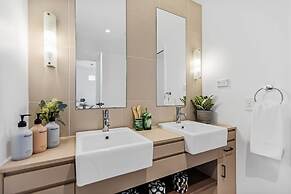 Urban Tropics Modern Resort Apartment