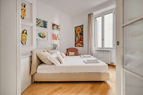Modern 1 BR Near Gae Aulenti