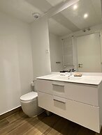 w Trendy 2BR w Sunny Terrace in Chueca