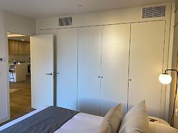 w Trendy 2BR w Sunny Terrace in Chueca