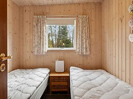 5 Star Holiday Home in Vaeggerlose
