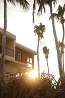 Lahaina Hotel