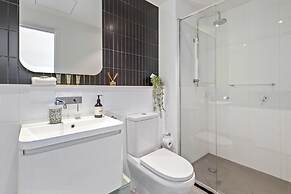 Collingwood Cool 2-bed, Balcony, Gym, Rooftop