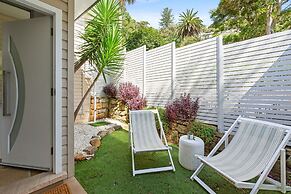 Luxury 2-bed With Ocean Views and Garden