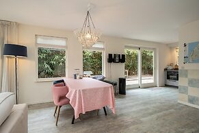 Lovely 4-person Villa With Private Pool