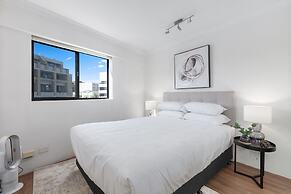 Bright 2-bed Surry Hills Apartment With Balcony