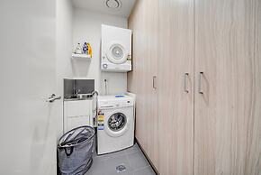 Mountain View City Center Apartment With BBQ