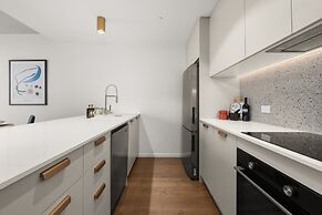 Experience Elegance in This Chic 1-bed Unit