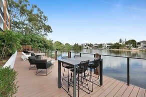Surfers Paradise 2-bed Flat With Luxury Amenities