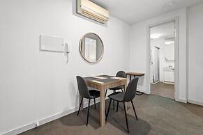 Cosy 1-bed With Balcony in Trendy St Kilda