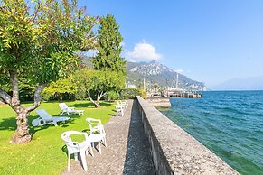 Bogliaco Lake Front