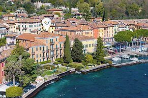 Bogliaco Lake Front
