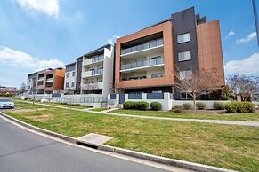 Ground Level 1-bed: Courtyard & Alfresco Dining