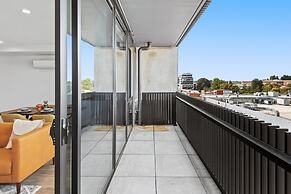 Modern Apartment on Burgundy Precinct & Parklands