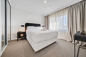 Center 1-bed With Sauna, Gym, BBQ & Parking