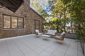 Stylish 3-bed Newport Stay With Balcony