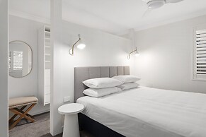 Stylish 3-bed Newport Stay With Balcony