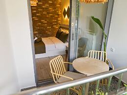 Deluna Ümitköy Suite