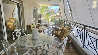 24 NIC - Stay Charm Classic Apartment