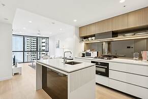 Brisbane 1BR With Pool, Spa, Sauna and Balcony