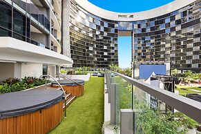 Brisbane 1BR With Pool, Spa, Sauna and Balcony