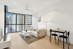 Brisbane 1BR With Pool, Spa, Sauna and Balcony
