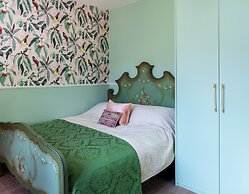 Pink Villa