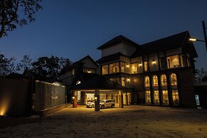CherryLoft Luxury Resort