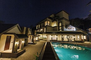 CherryLoft Luxury Resort