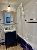 Casa Consell Gran Via Guest House