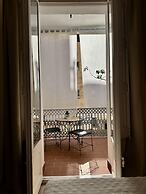 Casa Consell Gran Via Guest House