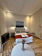 Casa Consell Gran Via Guest House