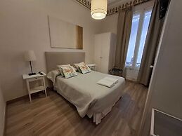 Casa Consell Gran Via Guest House