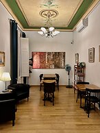 Casa Consell Gran Via Guest House