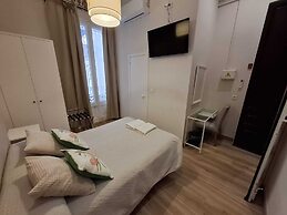 Casa Consell Gran Via Guest House
