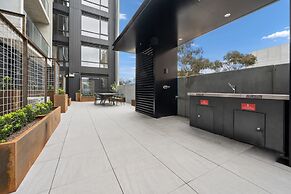 Modern Studio With BBQ Area