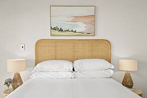 Beautiful Bondi 1-bed Apartment Meters From Beach