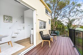 Cute 1-bed Tiny House With Garden in Nature