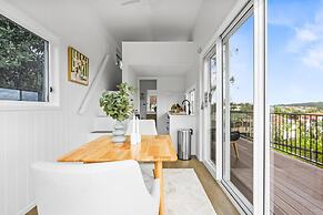 Cute 1-bed Tiny House With Garden in Nature