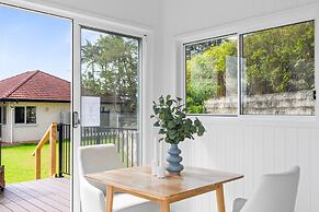 Cute 1-bed Tiny House With Garden in Nature