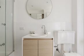 Lovely Harbourside 1-bed Close To Sydney Landmarks
