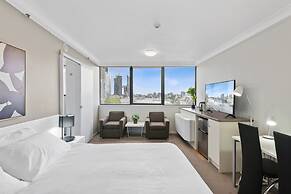 Central Brisbane Studio With Stunning River Views