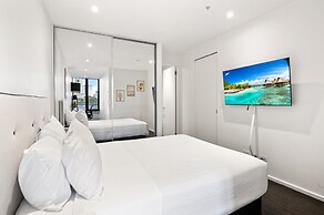 Stylish Southbank 2-bed Flat w/ Balcony