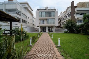Oceanfront Condo With Pool in Floripa - IDA