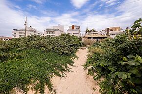 Oceanfront Condo With Pool in Floripa - IDA