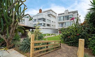 Oceanfront Condo With Pool in Floripa - IDA