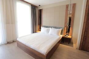 ARACH HOTELS